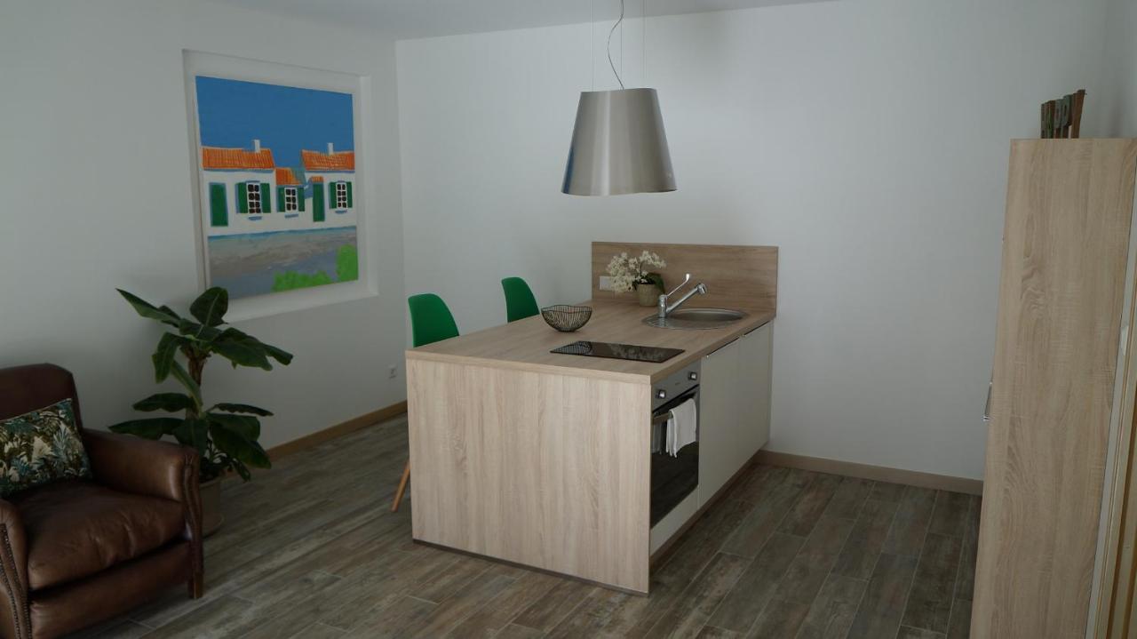 Les Palmiers - Vacation Home Saint-Xandre Dış mekan fotoğraf